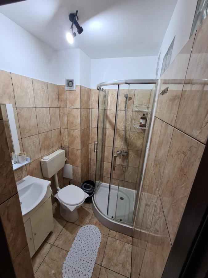 Garsoniera Privata Bed & Breakfast Bucharest Luaran gambar