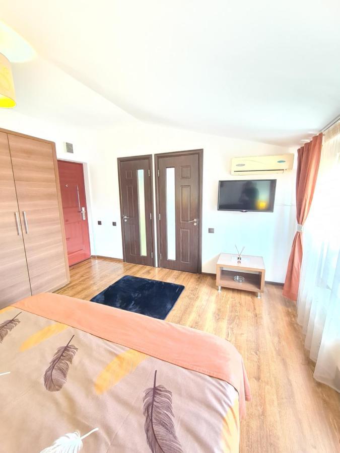 Garsoniera Privata Bed & Breakfast Bucharest Luaran gambar