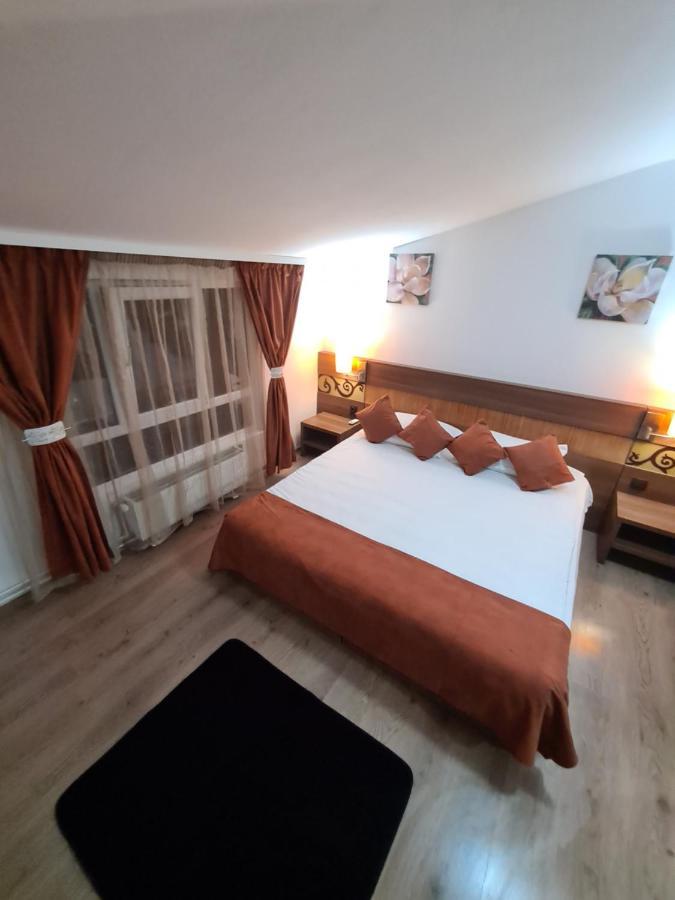 Garsoniera Privata Bed & Breakfast Bucharest Luaran gambar