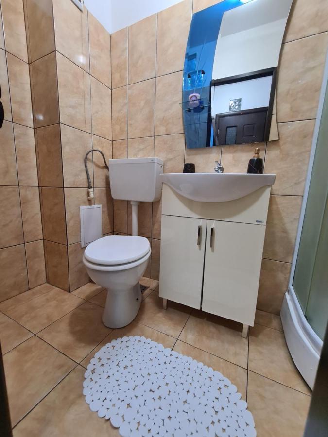 Garsoniera Privata Bed & Breakfast Bucharest Luaran gambar