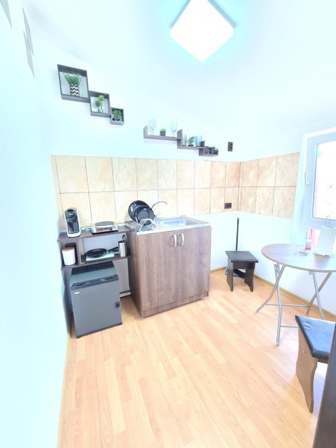 Garsoniera Privata Bed & Breakfast Bucharest Luaran gambar